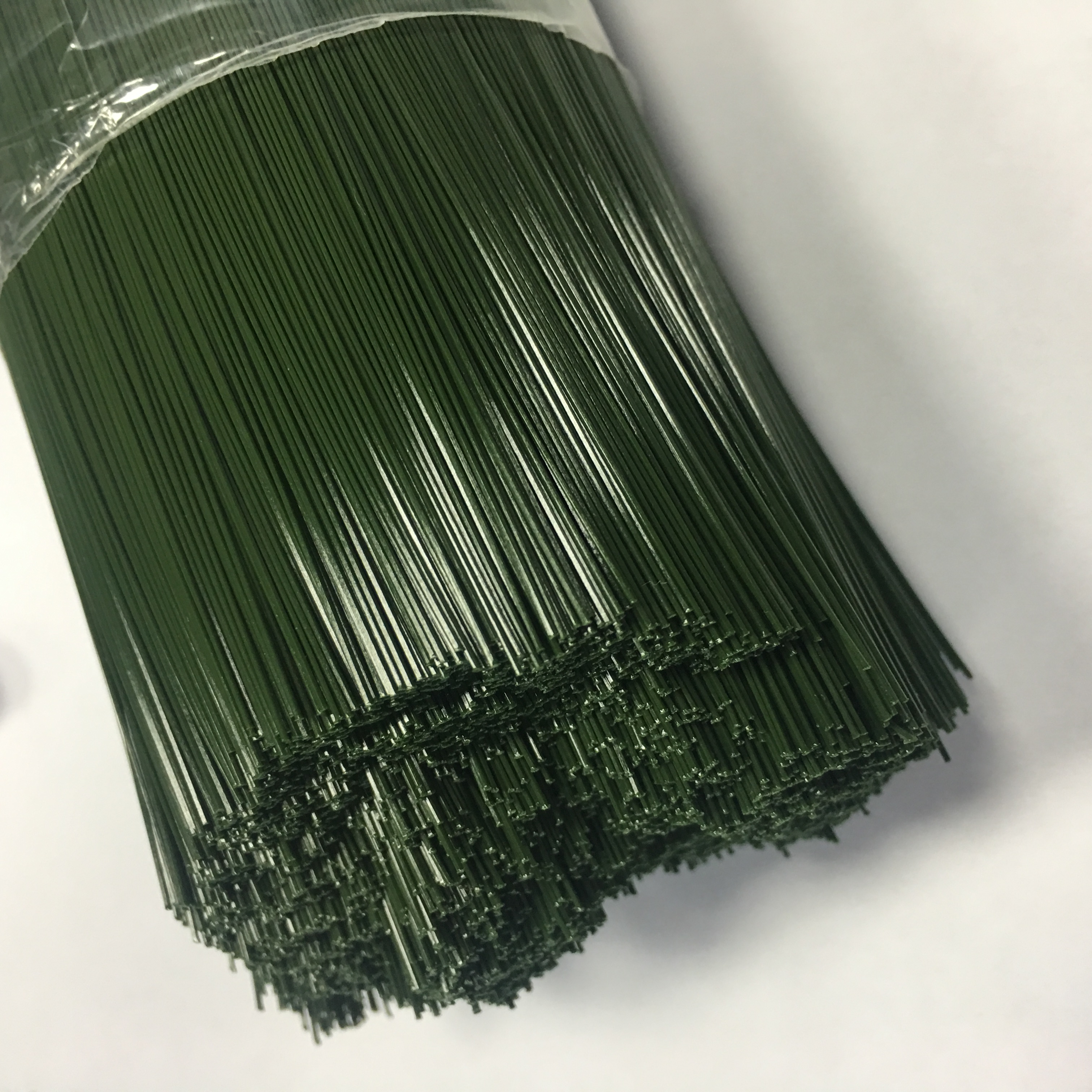 Plastic Artificial Pine Needles Pine Branches for Christmas Trees 