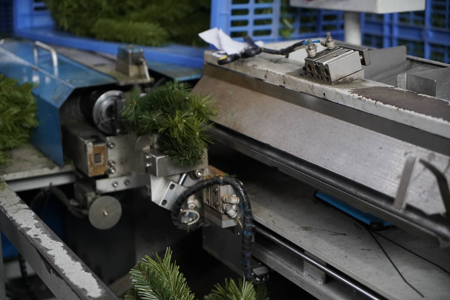 Close-up of the branch binding head using iron wire for PVC Christmas tree branches