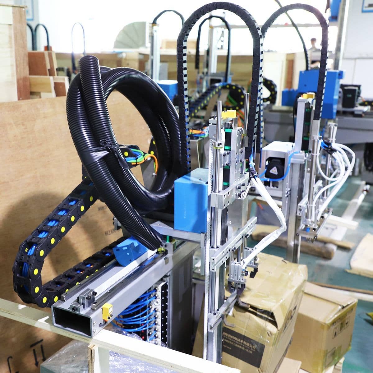 แขนหุ่นยนต์ฉีด PE 6